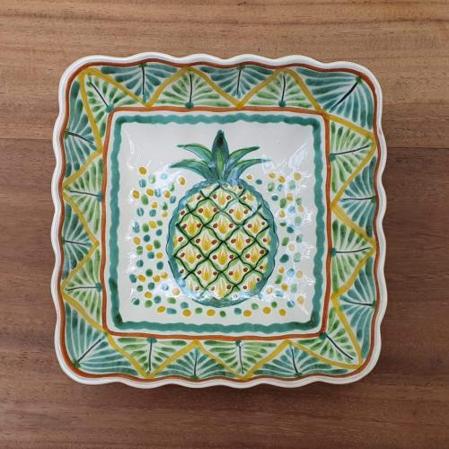  200317-17-01-mexican-plates-folk-art-hand-painted-pineapple-bowl