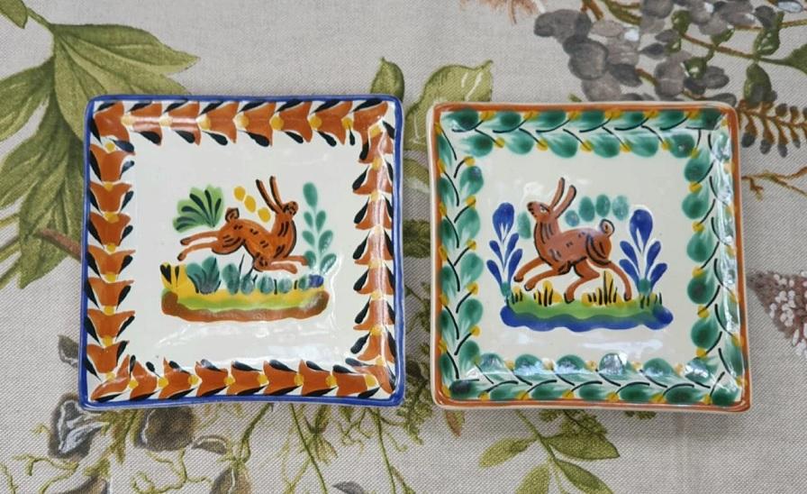  200502-02-mexican-plates-tapas-plates-tabletop-folk-art-gorky-amazon-tabledecor-hand-made-mexico-rabbit-motives