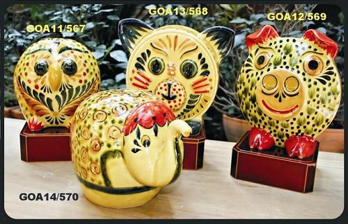 mexican ceramic mexican potttery folk art talavera Gorky Gonzalez Yellow Animals Bank