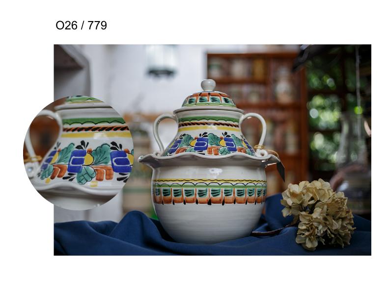  mexican ceramic mexican potttery folk art talavera Gorky Gonzalez Large Base Ceramic w/olan