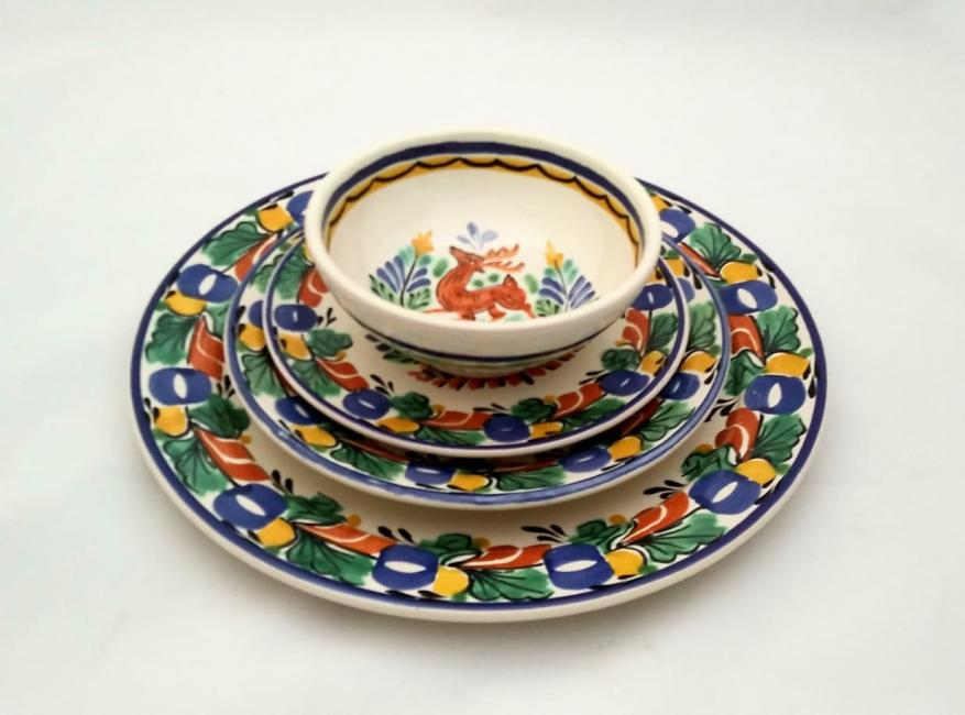  mexican ceramic mexican potttery folk art talavera Gorky Gonzalez Dish Set Deer<br>Traditional<br>Green-Blue-Yellow