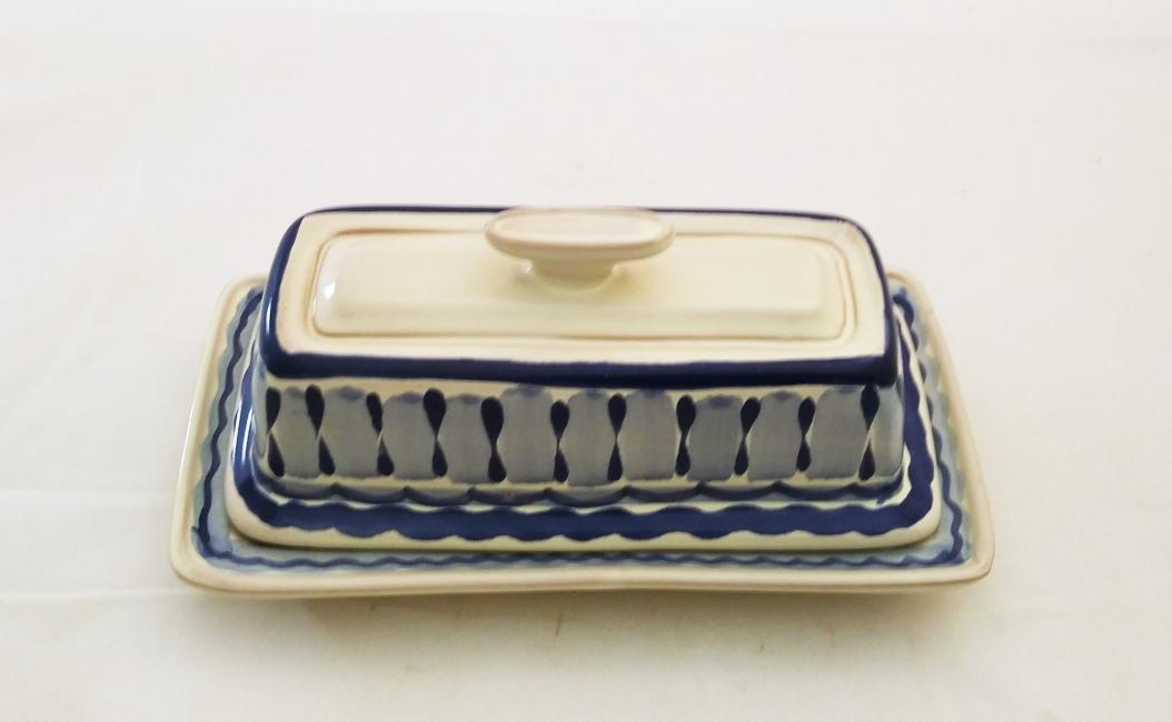  ceramic-butter-cover-dish-tableware-blue-talavera-majolica-handmade-mexico-amazon-gifts-pottery