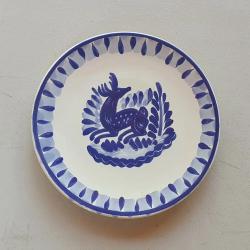 200407-03-mexican-plates-talavera-pottery-folk-art-hand-thrown-amazon-gorky-workshop-deer-motive