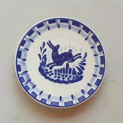 200407-04-mexican-plates-talavera-pottery-folk-art-hand-thrown-amazon-gorky-workshop-rabbit-motive