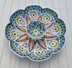 200629-02-mexican-ceramic-pottery-tortilla-chip-with-deep-cheese-hand-painted-talavera-majolica-hand-made-mexico