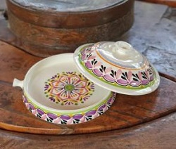 200630-21-mexican-ceramic-pottery-tortilla-holder-majolica-technique-hand-made-mexico-flower-motive-purple-tableware