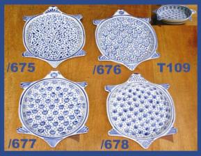 mexican ceramic mexican potttery folk art talavera Gorky Gonzalez Turtle Salad Bowl<br>Blue and white