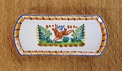 mexican-ceramic-tray-pottery-hand-painted-guanajuato-mexico-tableware-amazon-rabbit-pattern