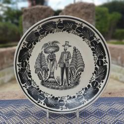 mexican-decorative-platters-ceramic-hand-made-mexico-halloween-day-of-dead-catrina-couple-motive-gorky
