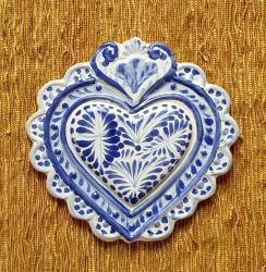 mexican-ornament-love-heart-red-hand-crafts-pottery-hand-made-mexico-decorative-christmas-nativity-talavera-majolica-blue-amazon
