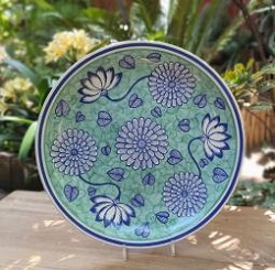 mexican-wall-platters-hand-painted-hand-wheel-folk-art-green-chrysantemum-gorky-workshop