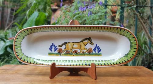  hourseovaltray-ceramics-handmade-handpainted-mexicanpottery-gorkypottery-tradicional-decoration-kitchen-tabletop-tablesettings-tebalesetup-eatdifferent-cookingwithstyle-mexicantable