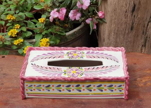  kleenexbox-tissuebox-bathroomaccesories-clean-nose-handthowrn-handmade-hand-painted-mexican-pottery-gorkygonzalez-gorkypottery_2