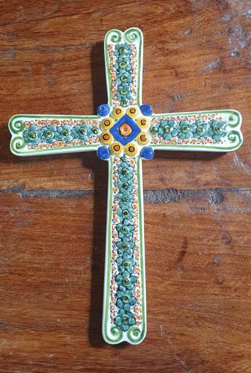 largecross-ceramics-handmade-handpainted-mexicanpottery-gorkypottery-tradicional-decoration-religion-mexicanculture