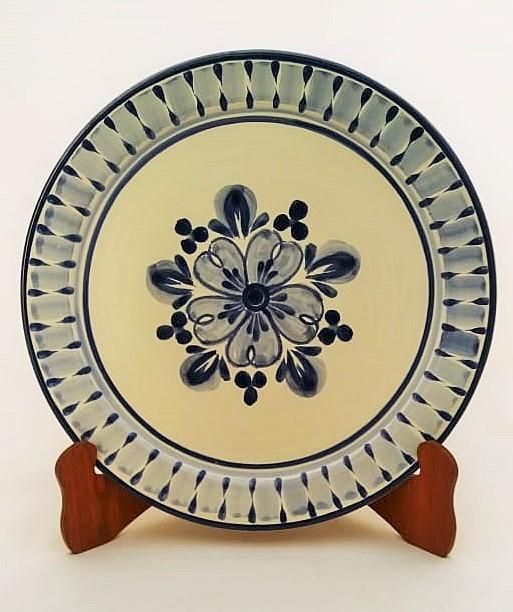  mexican-blue-plates-flower-tabledecor-tableware-amazon-etsy-custom-ceramic