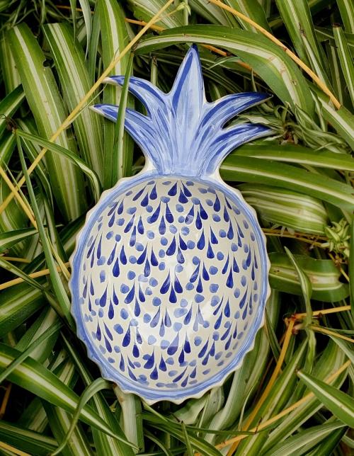  mexican-ceramics-pineapple-snack-for-serving-green-gift-wedding-sanmiguel-blue-and-white-talavera-2