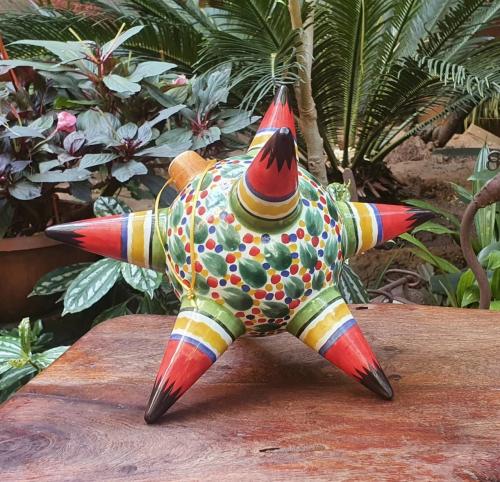  mexican-gifts-ceramic-pottery-hand-crafts-guanajuato-mexico-decor-home-and-garde