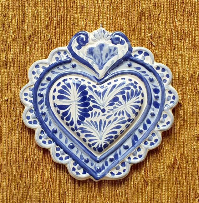  mexican-ornament-love-heart-red-hand-crafts-pottery-hand-made-mexico-decorative-christmas-nativity-talavera-majolica-blue-amazon