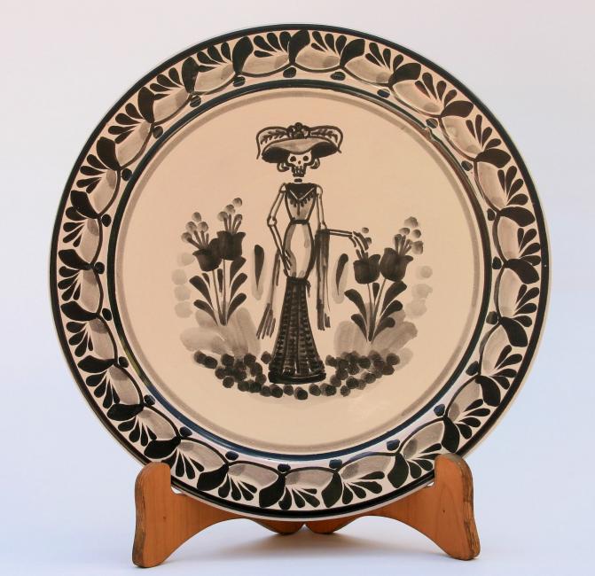 mexican-plates-ceramic-catrina-motives-black-and-cream-pottery-folk-art-national-award-made-in-mexico